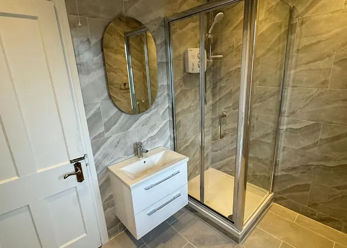 Maison d'hôtes Nice Triple At 2 Iveragh Rd-7 3*